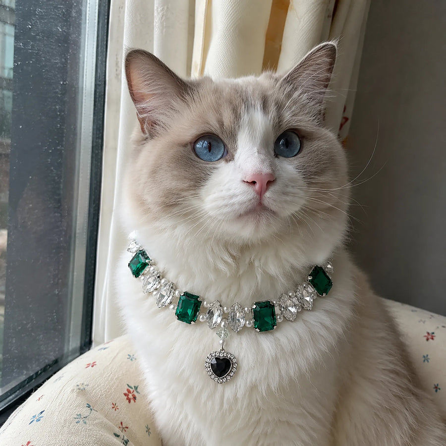 Vanderclix Faceted Drop Necklace Green Ragdoll Window