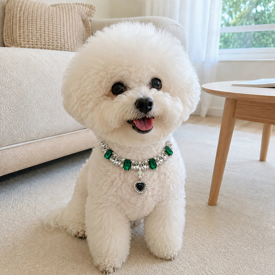 Vanderclix Faceted Drop Necklace Green Bichon Seated